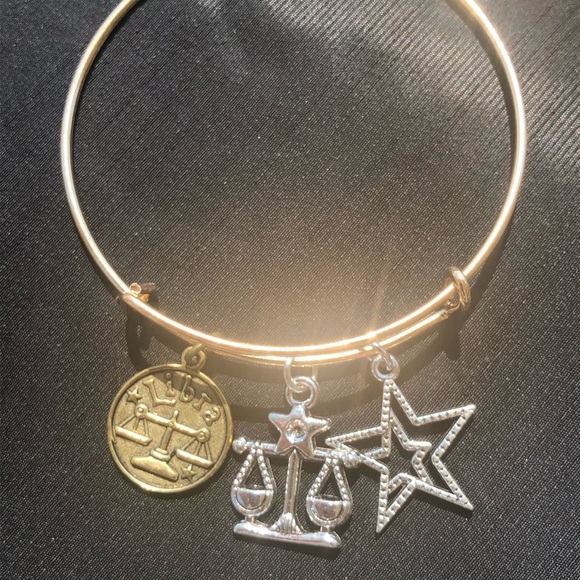 Libra ♎️ Coin Charm Bangle - Picture 2 of 3